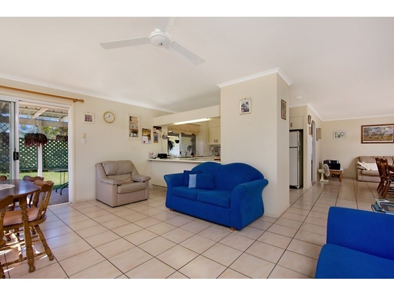 16 Coolabah Court, Banora Point NSW 2486