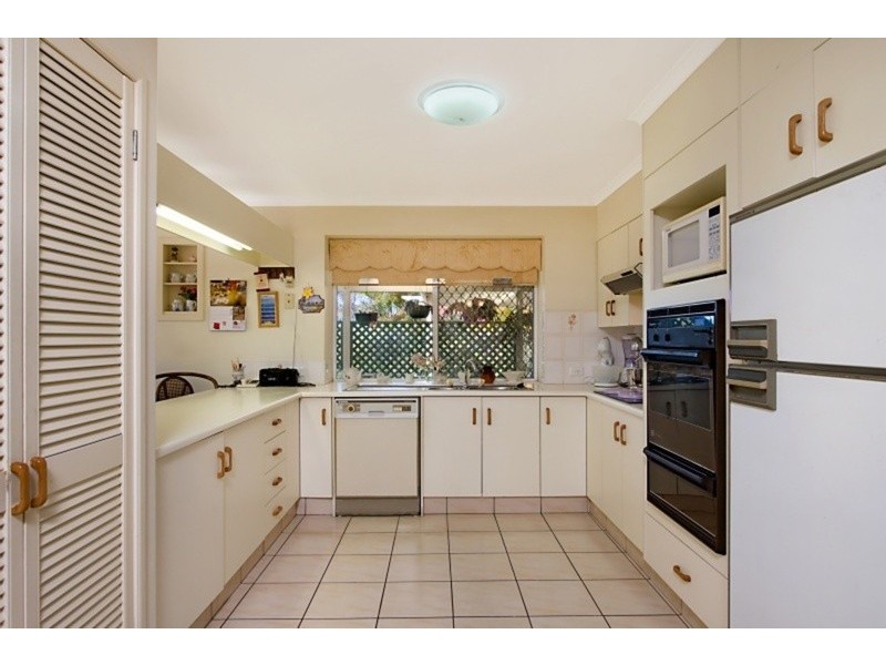 16 Coolabah Court, Banora Point NSW 2486