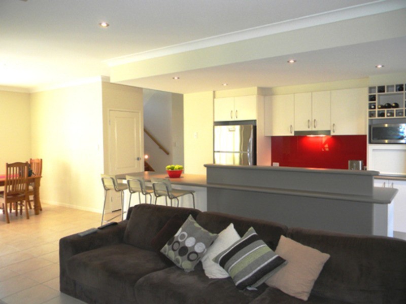 15 Buncrana Terrace, Banora Point NSW 2486