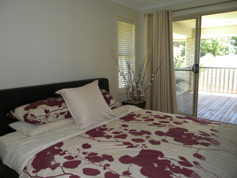 15 Buncrana Terrace, Banora Point NSW 2486