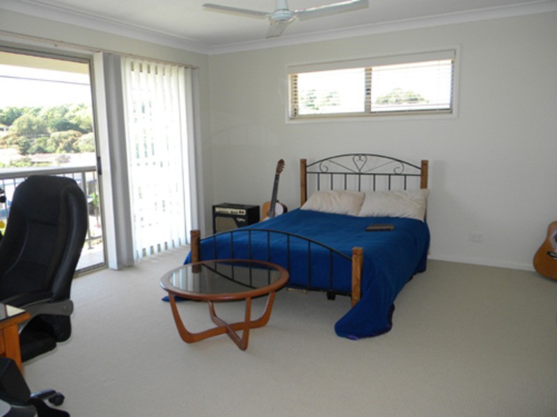 15 Buncrana Terrace, Banora Point NSW 2486