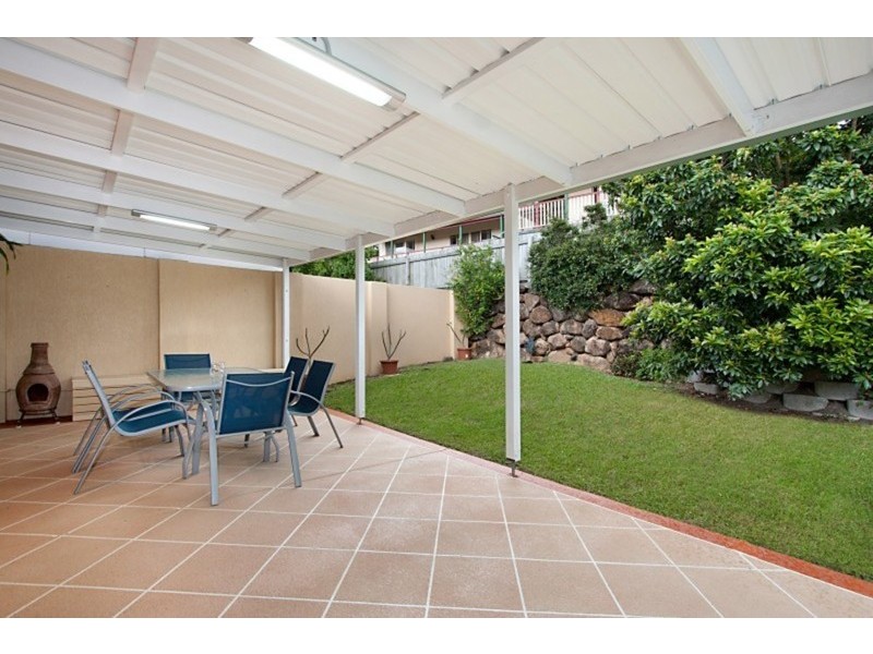 2/32 Honeymyrtle Drive, Banora Point NSW 2486