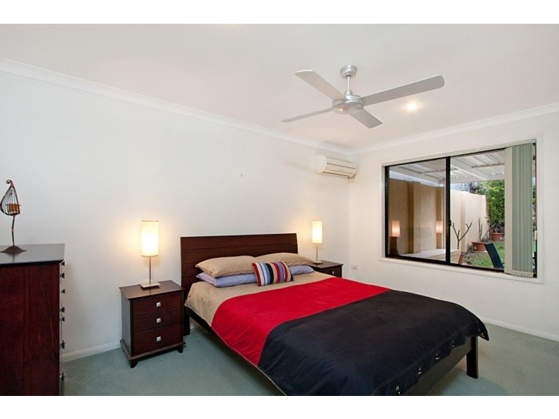 2/32 Honeymyrtle Drive, Banora Point NSW 2486