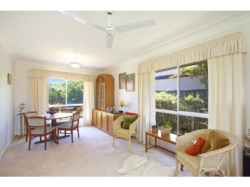 2 Kakadu Court, Banora Point NSW 2486