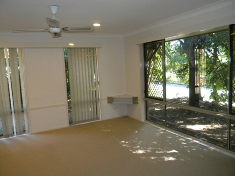 13 Aberdeen Court, Banora Point NSW 2486