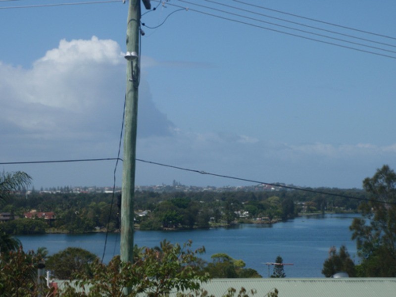 2/5 Uniacke Drive, Banora Point NSW 2486