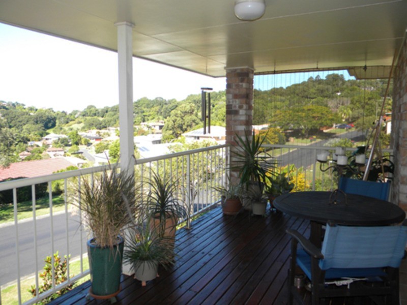 1/2 Shamrock Avenue, Banora Point NSW 2486