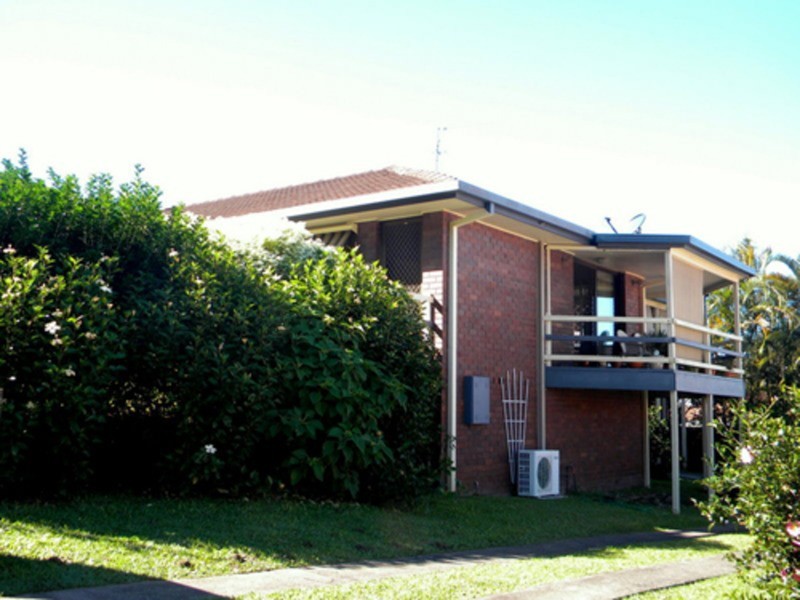 1/8 Mariners Crescent, Banora Point NSW 2486