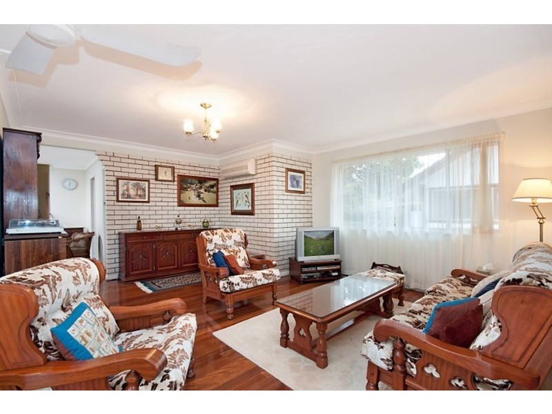 82 Laura Street, Banora Point NSW 2486