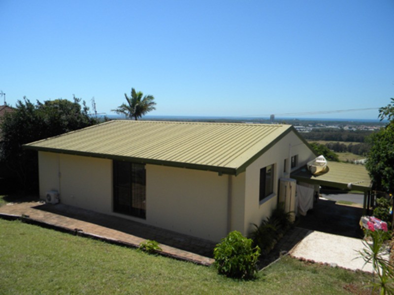 32 Seaview Street, Tweed Heads South NSW 2486