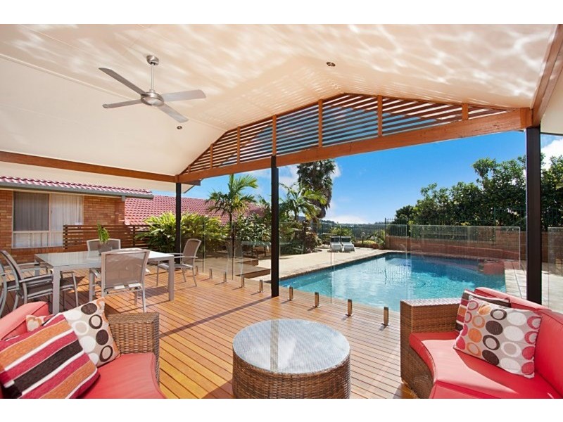 11 Jarrah Place, Banora Point NSW 2486