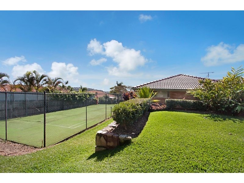 11 Jarrah Place, Banora Point NSW 2486