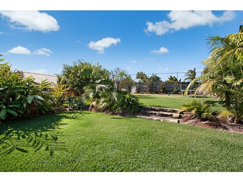 11 Jarrah Place, Banora Point NSW 2486
