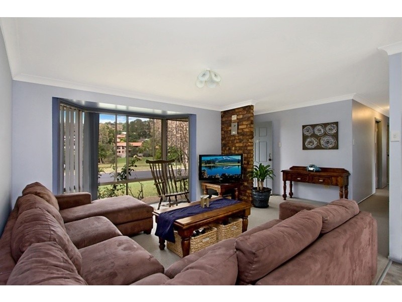 108 Lochlomond Drive, Banora Point NSW 2486