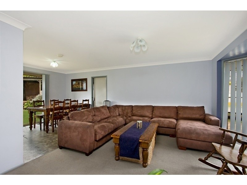108 Lochlomond Drive, Banora Point NSW 2486