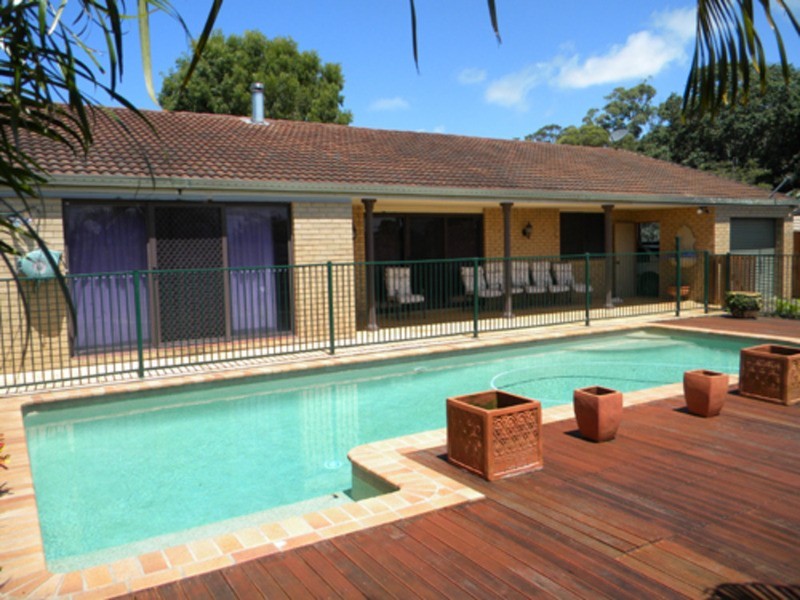 48 Cominan Avenue, Banora Point NSW 2486