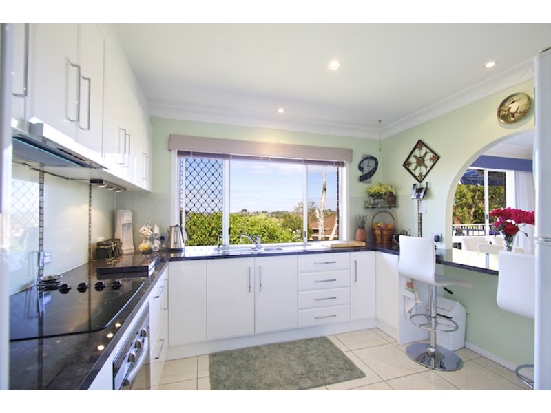 2/5 Bluegum Boulevard, Banora Point NSW 2486