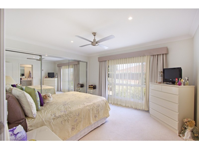 2/5 Bluegum Boulevard, Banora Point NSW 2486