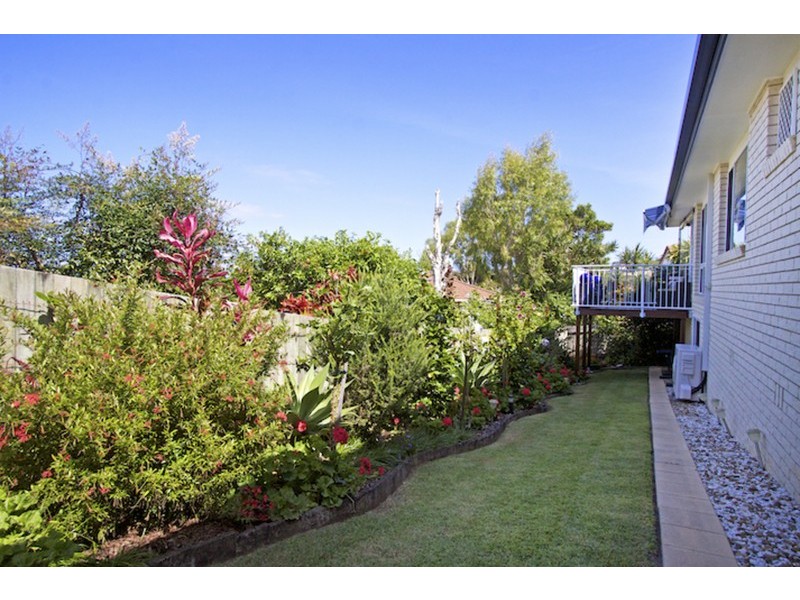 2/5 Bluegum Boulevard, Banora Point NSW 2486