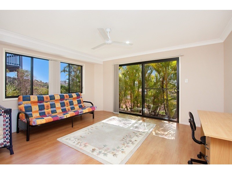 34 St Andrews Way, Banora Point NSW 2486