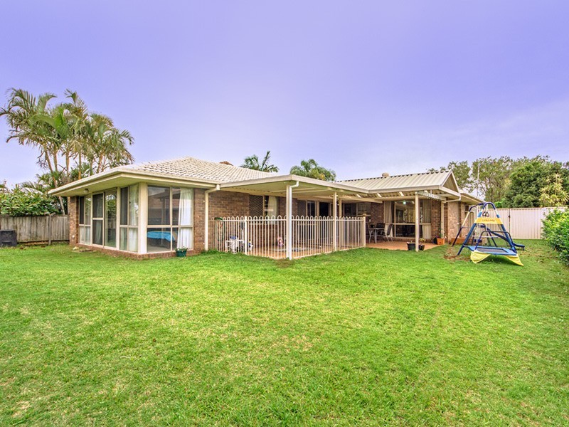 20 Dundee Drive, Banora Point NSW 2486