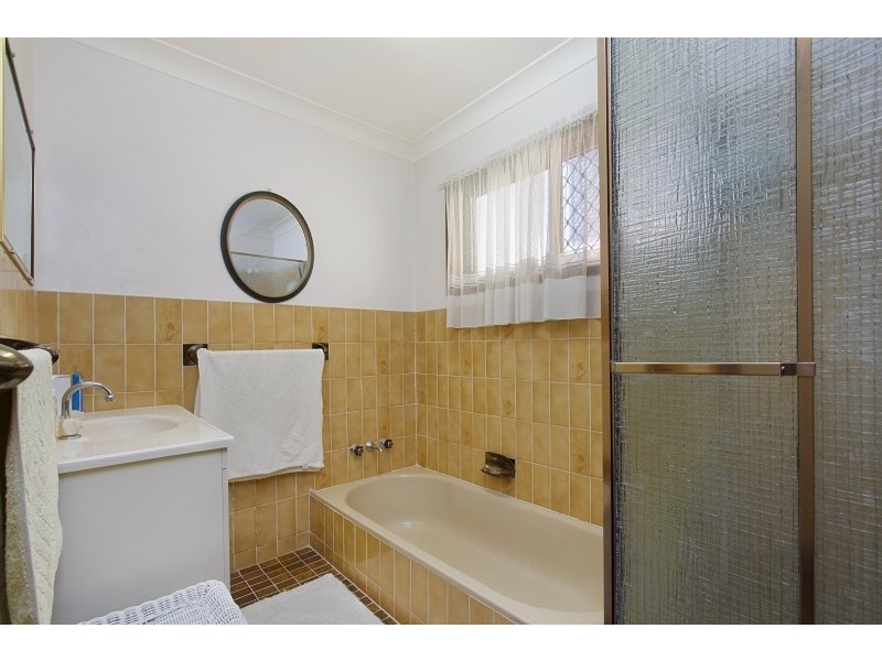 2 Elsie Street, Banora Point NSW 2486