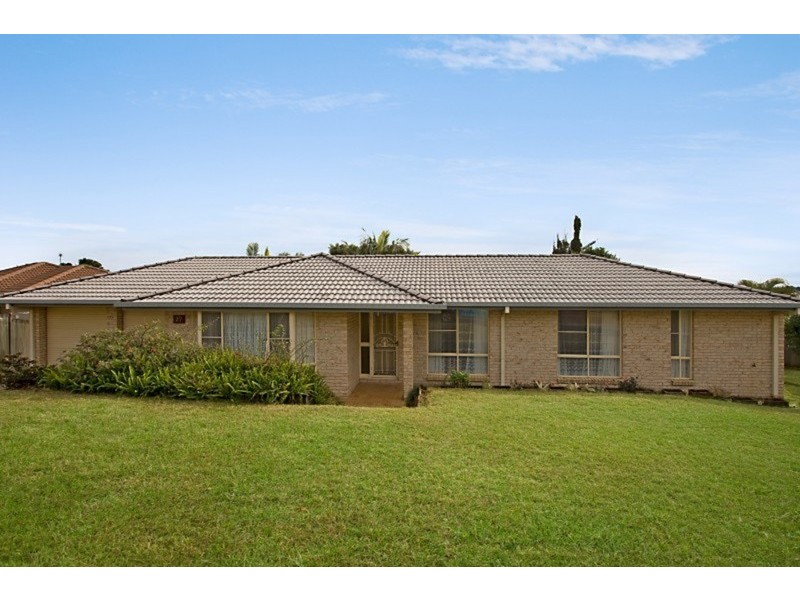 27 Honeymyrtle Drive, Banora Point NSW 2486