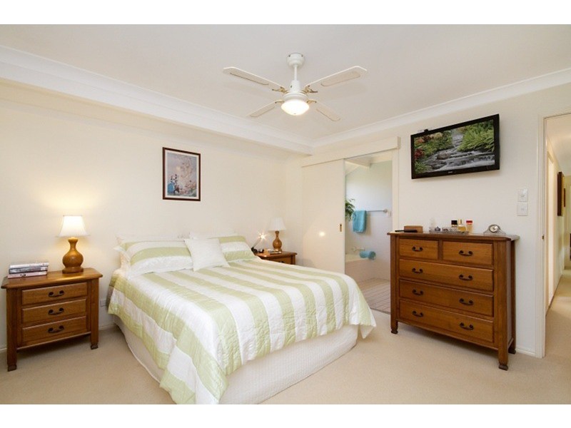 48 Castlecrag Avenue, Banora Point NSW 2486