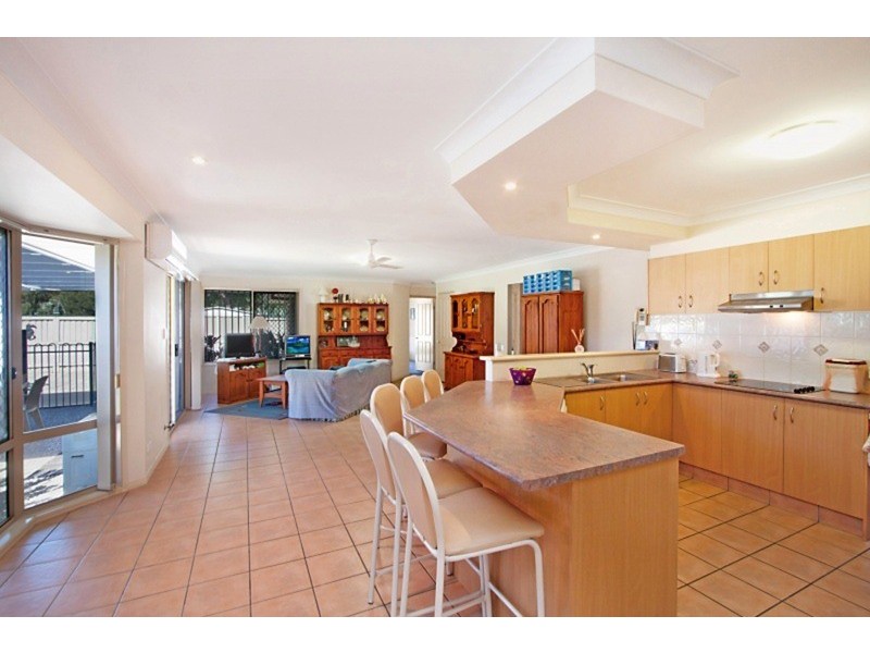 15 Brighton Street, Banora Point NSW 2486