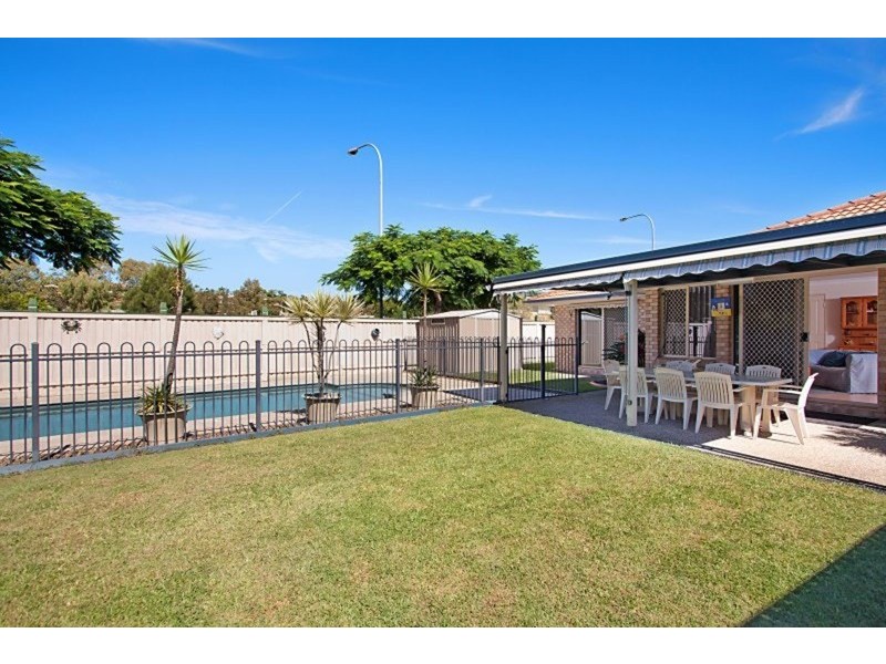 15 Brighton Street, Banora Point NSW 2486