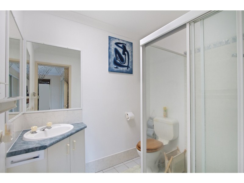 1/15 Kildare Drive, Banora Point NSW 2486