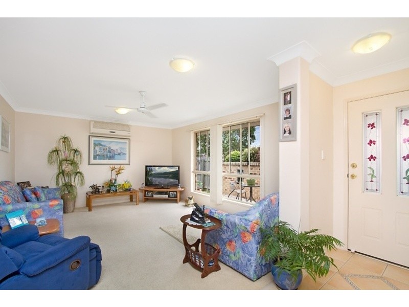 2/11 Yarra Close, Banora Point NSW 2486