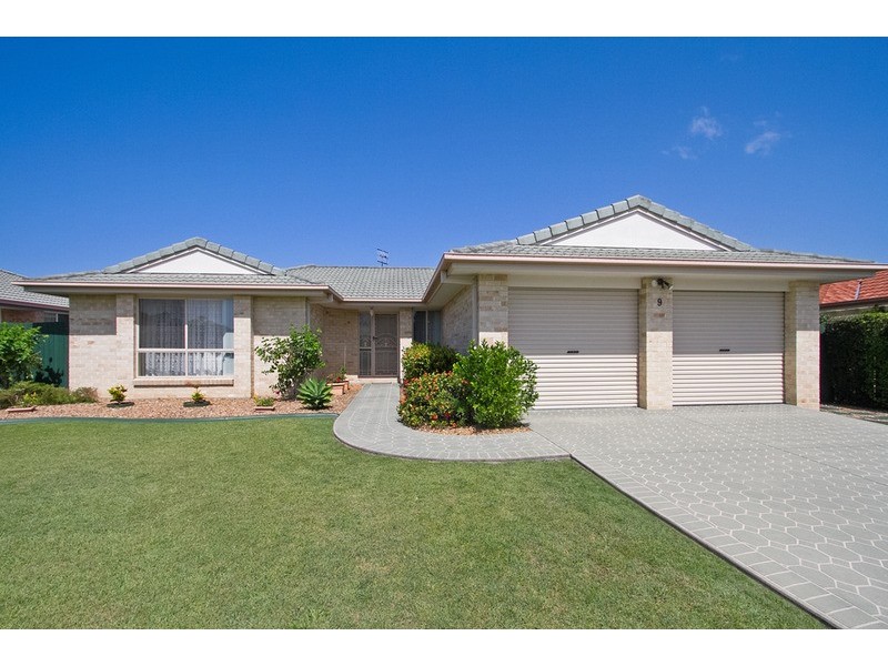 9 Ashlar Place, Banora Point NSW 2486