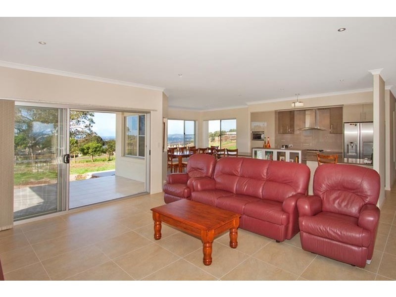 32 Sunnycrest Drive, Terranora NSW 2486