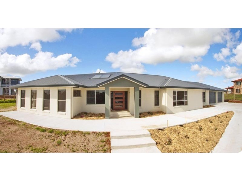 32 Sunnycrest Drive, Terranora NSW 2486