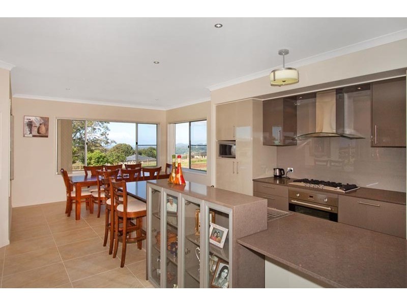 32 Sunnycrest Drive, Terranora NSW 2486