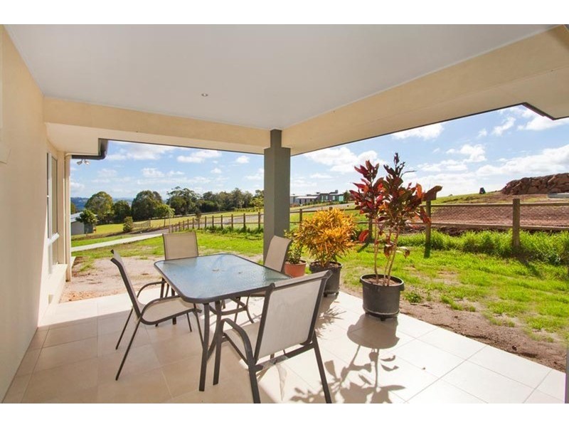 32 Sunnycrest Drive, Terranora NSW 2486