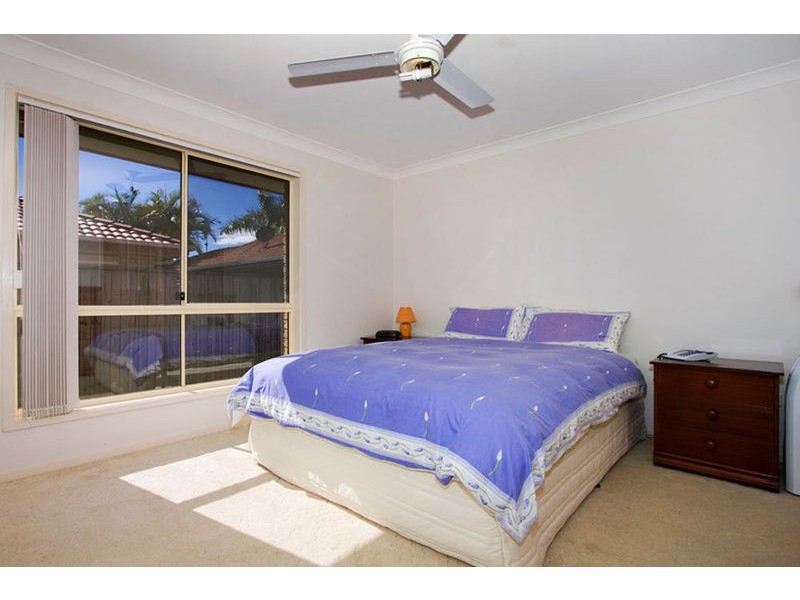2/6 Kingston Drive, Banora Point NSW 2486
