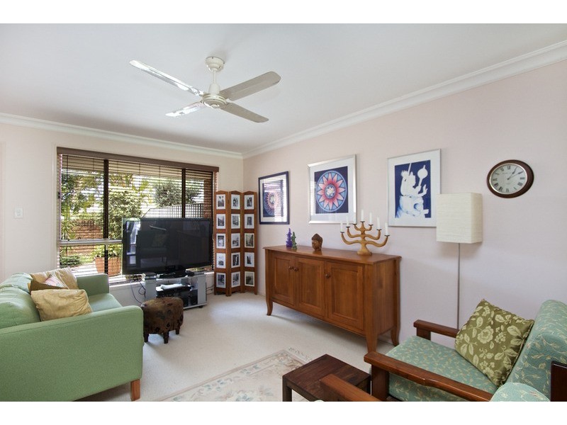 1/76 Riversdale Boulevard, Banora Point NSW 2486