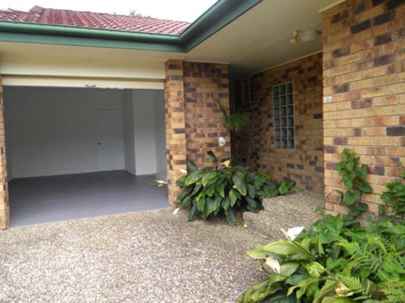 2/93 Lochlomond Drive, Banora Point NSW 2486