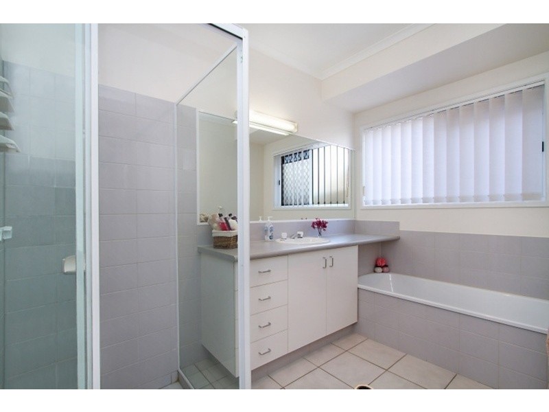 31 Birkdale Court, Banora Point NSW 2486