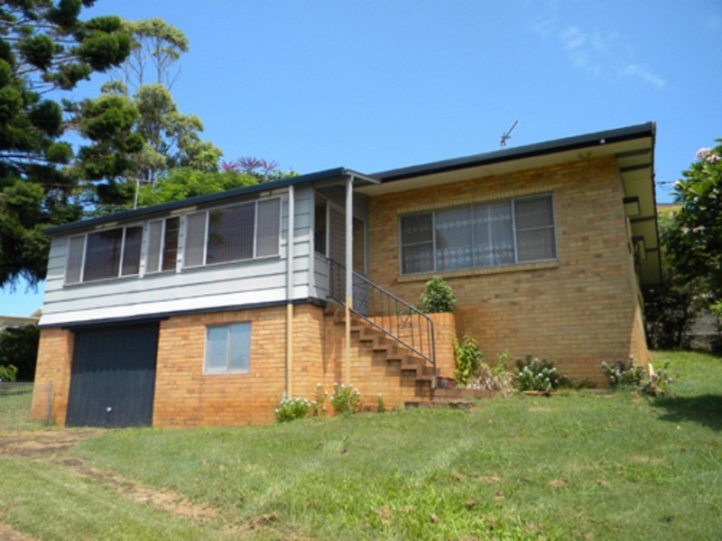 18 Anthony Avenue, Banora Point NSW 2486