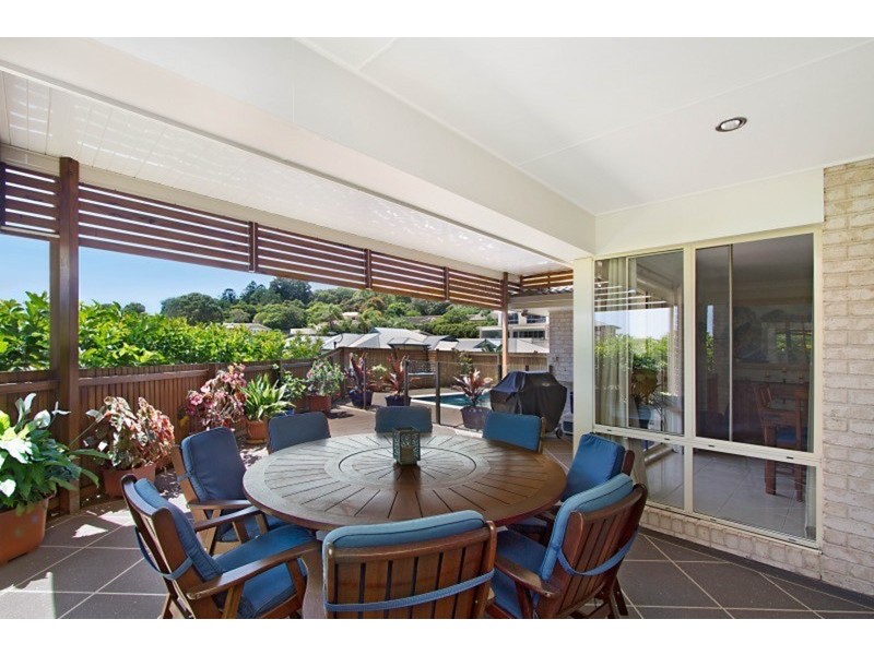 30 Buncrana Terrace, Banora Point NSW 2486