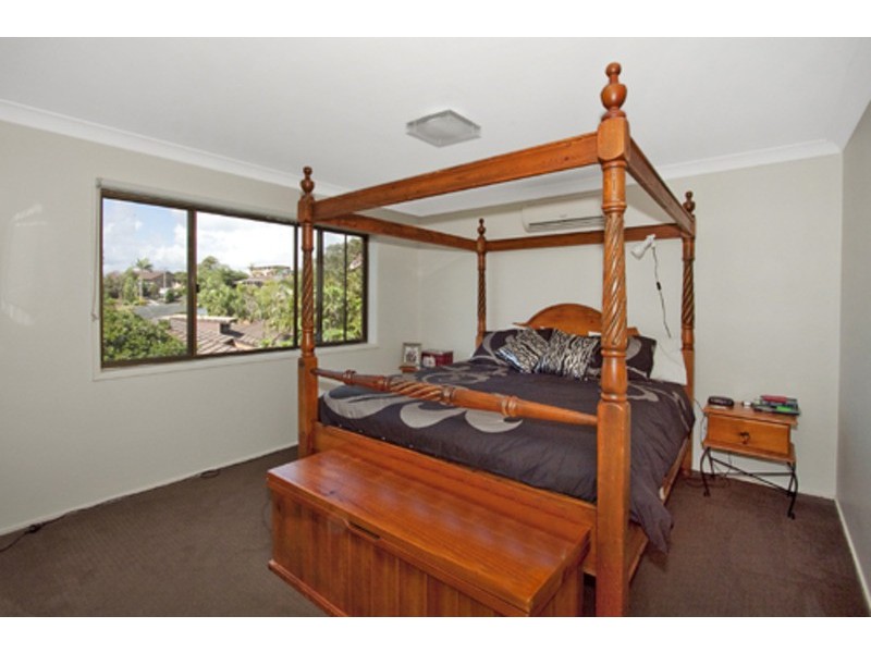 9 James Cook Drive, Banora Point NSW 2486