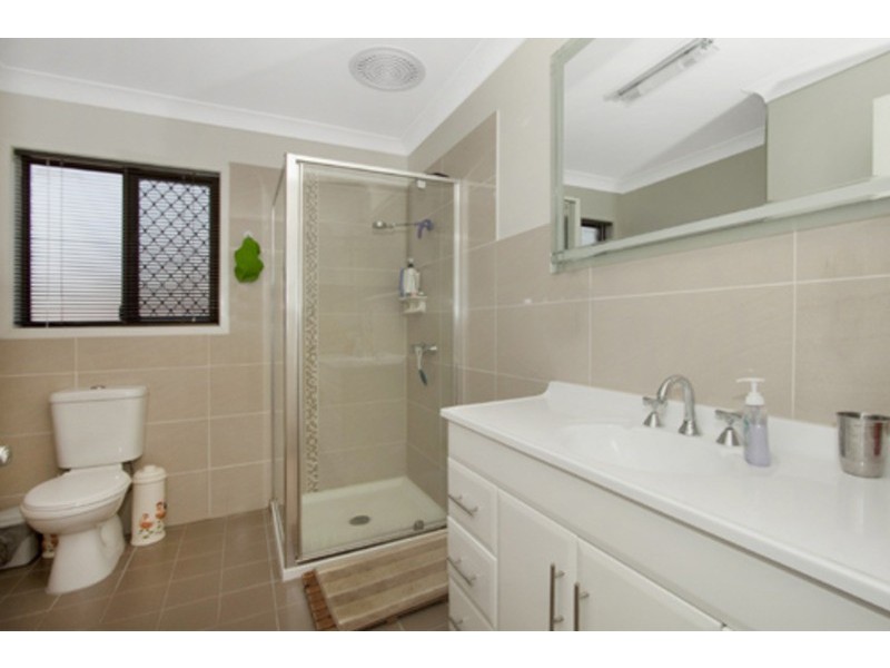 9 James Cook Drive, Banora Point NSW 2486