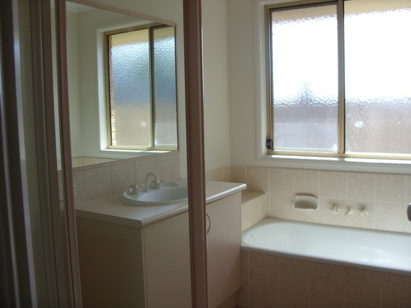 2/1 Stonehaven Way, Banora Point NSW 2486
