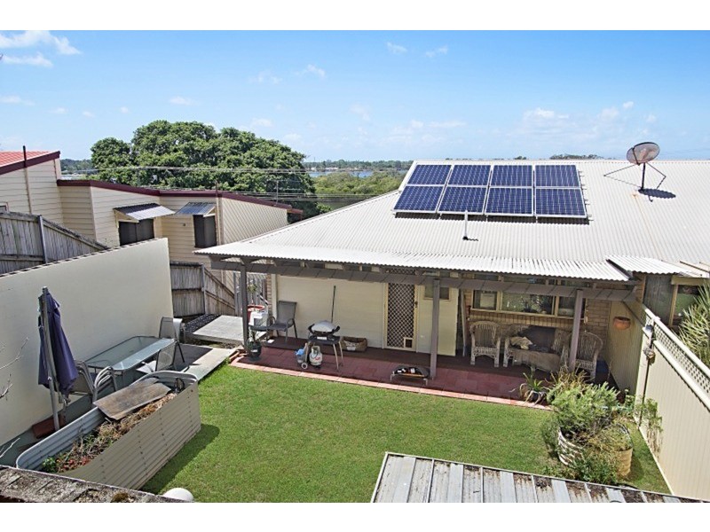 2/49 Bimbadeen Avenue, Banora Point NSW 2486