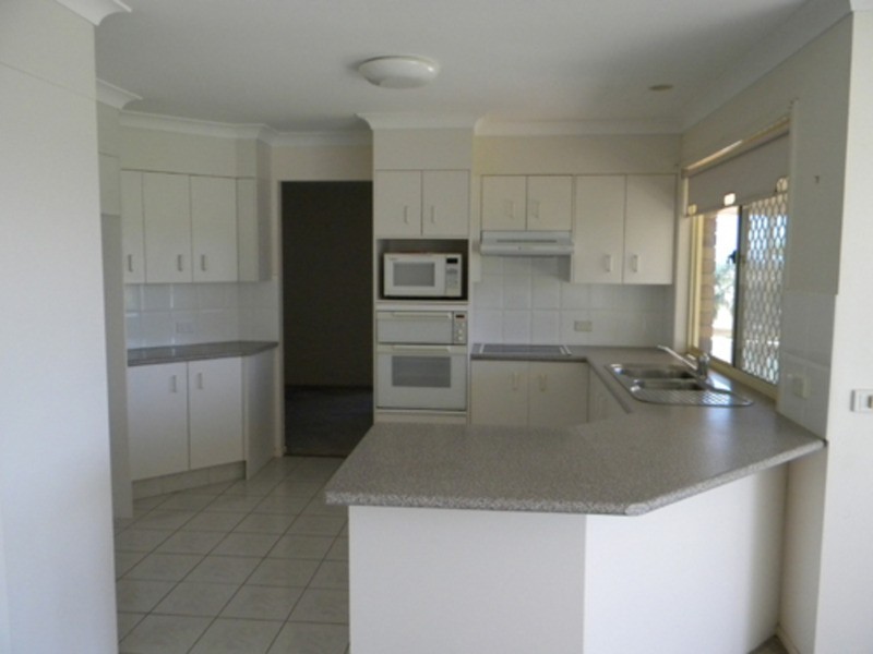 104 Ash Drive, Banora Point NSW 2486