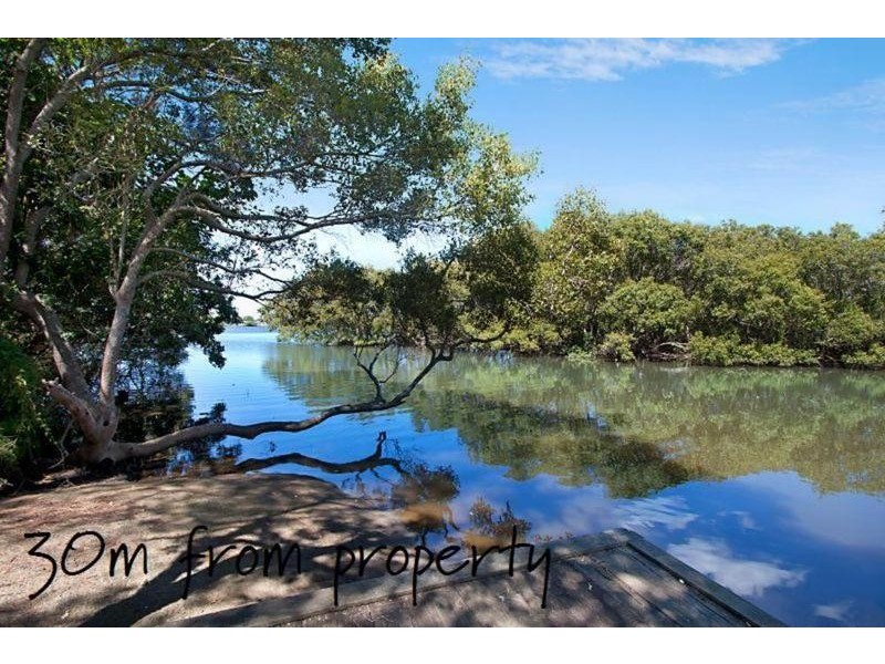85 Oyster Point Road, Banora Point NSW 2486