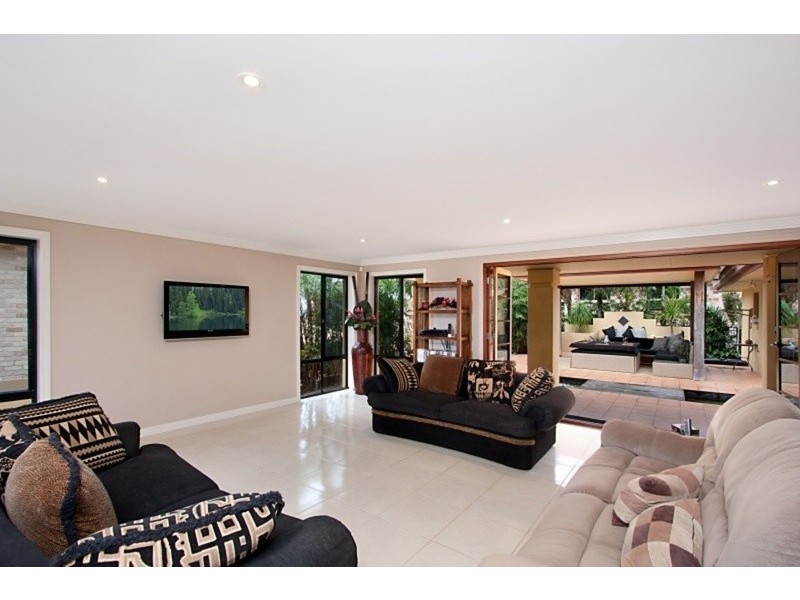 62 Lochlomond Drive, Banora Point NSW 2486